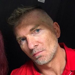 Meet your Posher, Charles